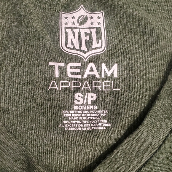 Green Bay Packers T-Shirt Womens Size Small NFL Team Apparel V-Neck Football Top - Picture 8 of 12